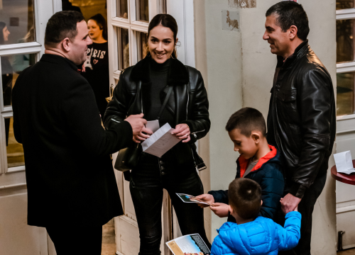 Fotografija 3 - Pogledajte tko je sve bio na premijeri 'Medengaja' u HNK Šibenik