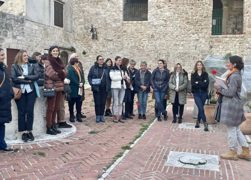 Fotografija 11 - Znate li tko su Anka Bulat, Ana Šare i Slavka Berović? Vodiči ispričali priče o važnim šibenskim curama