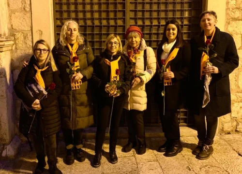 Fotografija 1 - Znate li tko su Anka Bulat, Ana Šare i Slavka Berović? Vodiči ispričali priče o važnim šibenskim curama