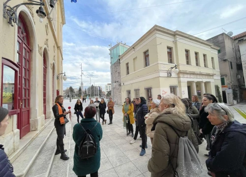 Fotografija 7 - Znate li tko su Anka Bulat, Ana Šare i Slavka Berović? Vodiči ispričali priče o važnim šibenskim curama