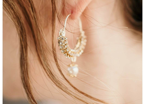 Fotografija 7 - Šibenčanka Antonela izrađuje poseban nakit: 'Cvijeće uvene, ovako vječno živi u ogrlici'