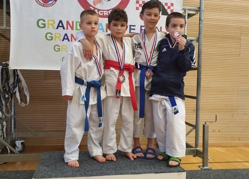 Fotografija 7 - KK Okit na međunarodnom turniru osvojio 11 medalja