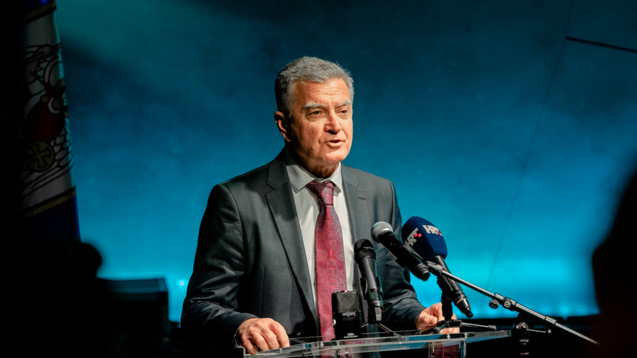 Burić tvrdi da Grad nikad neće zabraniti slobodno izražavanje mišljenja, no Grad po zakonu to niti ne može