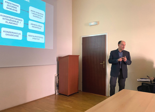 Dr.sc. Ivo Glavaš studentima u Zadru predavao o šibenska Četiri bunara