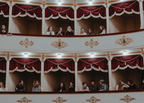 Fotografija 8 - Srednjoškolci deprimirali kazalište s odličnim razlogom: ‘Izašla sam sva zbrčkana’