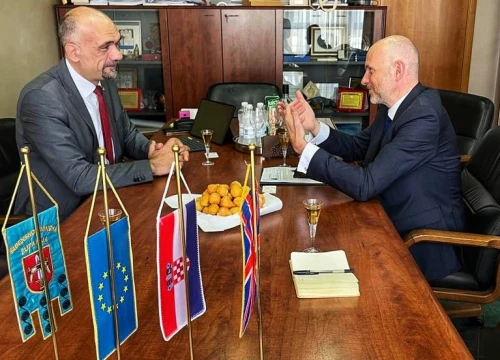 Fotografija 5 - Britanski veleposlanik Simon Thomas posjetio Šibenik
