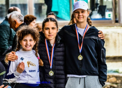 Fotografija 11 - U Zatonu se za vikend okupilo oko 450 sportaša, veslači Krke odlični