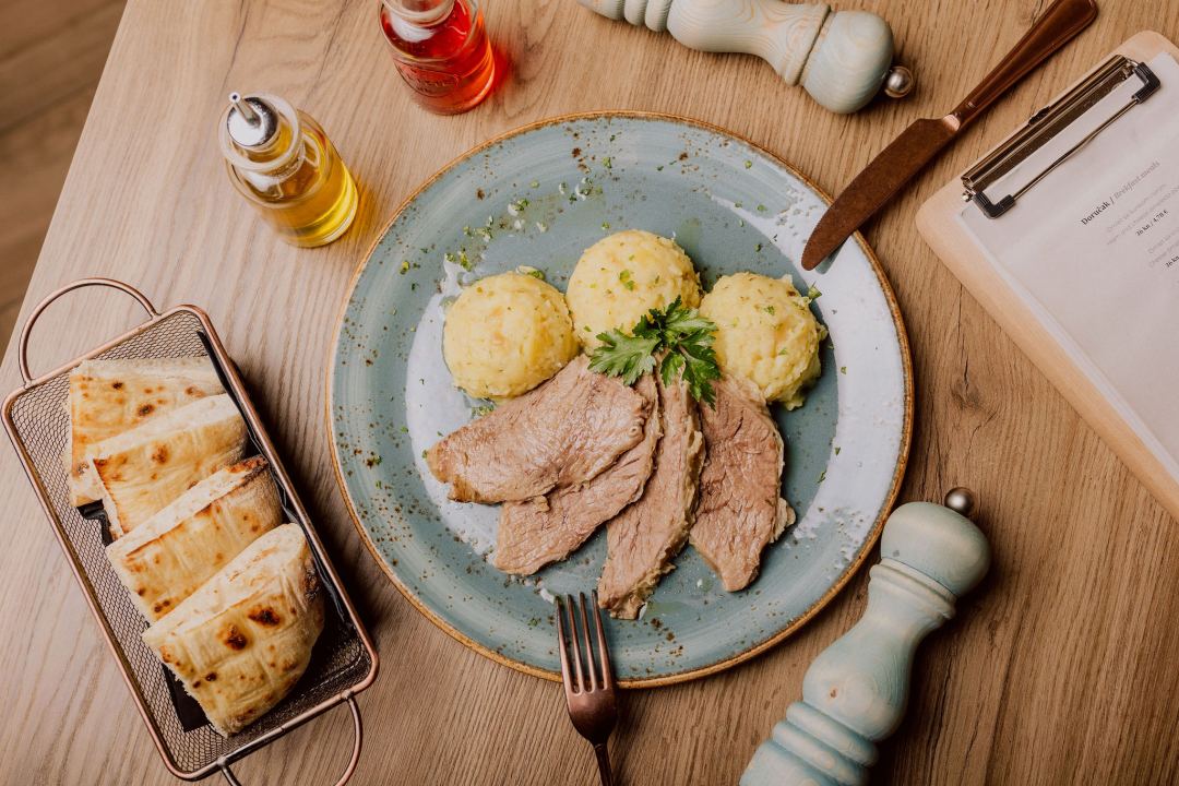 Ako još niste, vrijeme je da isprobate punjenu vješalicu 'Kod starog'!