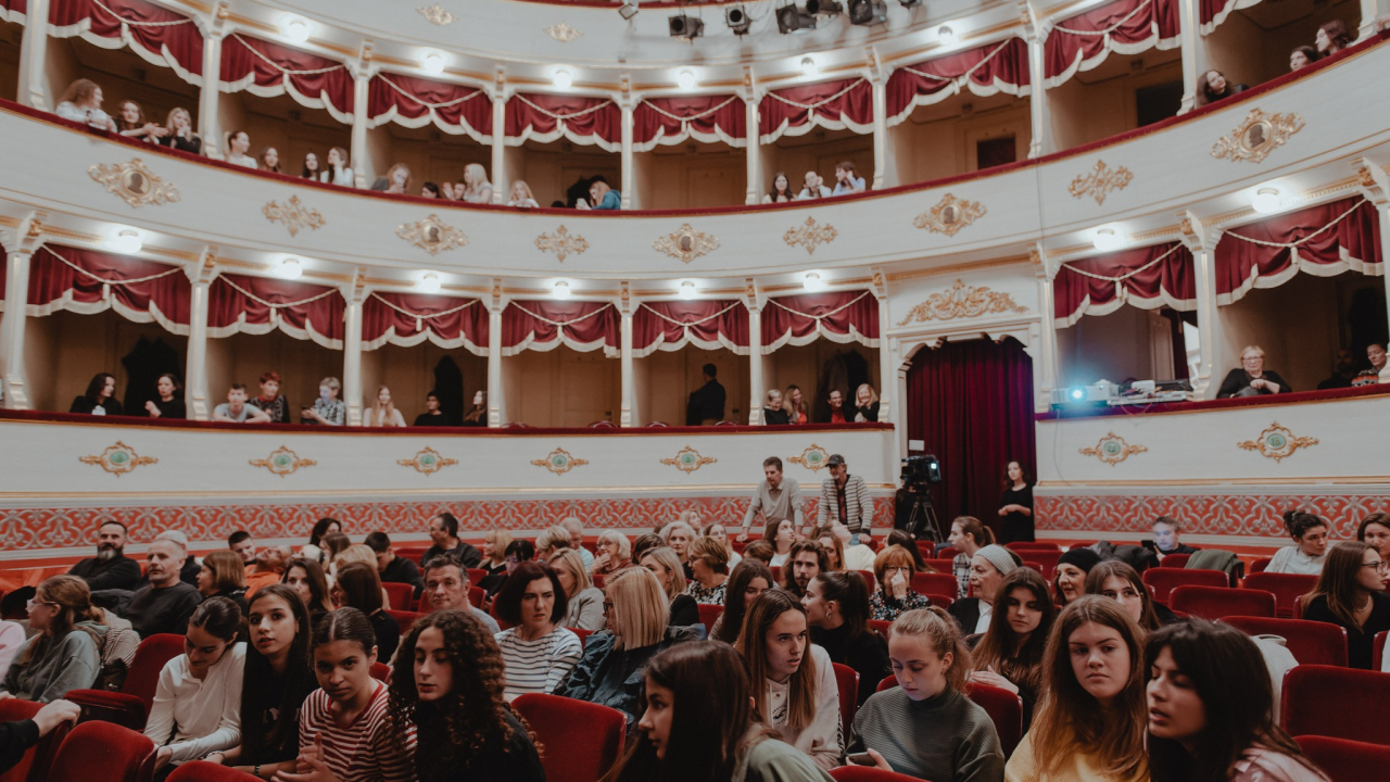 U kazalištu idući tjedan 'Cabaret Zagrepčanke i statičar' pa LAJNAPovi komičari