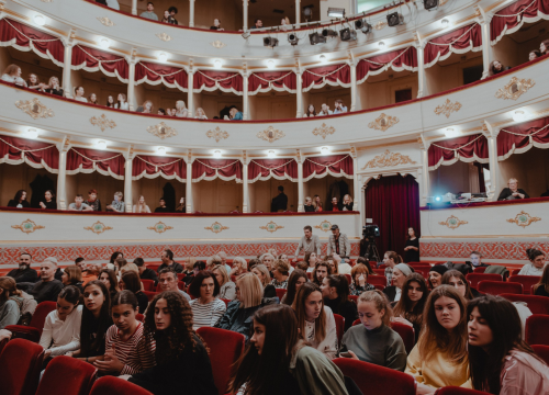 U kazalištu idući tjedan 'Cabaret Zagrepčanke i statičar' pa LAJNAPovi komičari