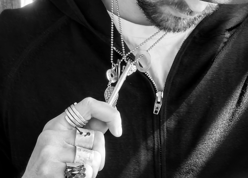 Fotografija 8 - Sanja Kljajić inspiraciju za nakit pronalazi u svemu što je okružuje, a nedavno je predstavila mušku kolekciju: 'Sin je bio model'