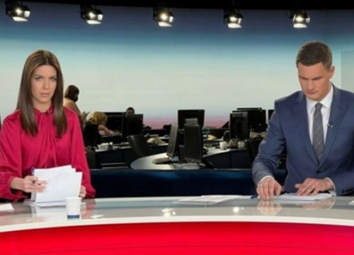 Voditeljici Dnevnika Nove TV, Šibenčanki Valentini Baus, kolega dobacio komentar na njezin račun: Snimka postala hit