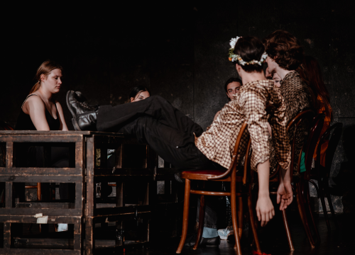 Fotografija 30 - Fenomenalna predstava dramskog studija Ivana Jelić: ‘Repertoar’ traži granicu umjetnosti i profita