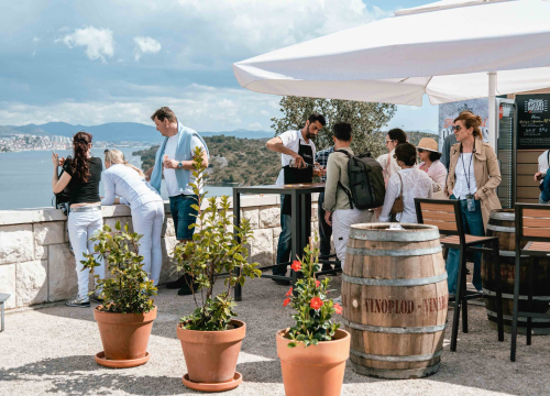 Fotografija 10 - Uživajte u morskim delicijama kušaonice školjaka i vina Oyster22!