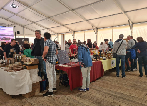 Gužva i drugog dana Sajma agroturizma u Skradinu: Još stignete kupiti domaće proizvode