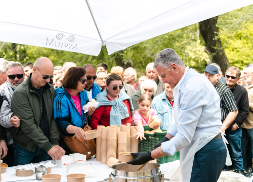 Fotografija 12 - Uz podjelu graha u NP Krka tradicionalno obilježen Praznik rada: 'Sve što imamo stvorili smo svojim radom'