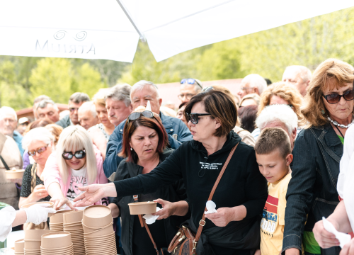 Fotografija 15 - Uz podjelu graha u NP Krka tradicionalno obilježen Praznik rada: 'Sve što imamo stvorili smo svojim radom'