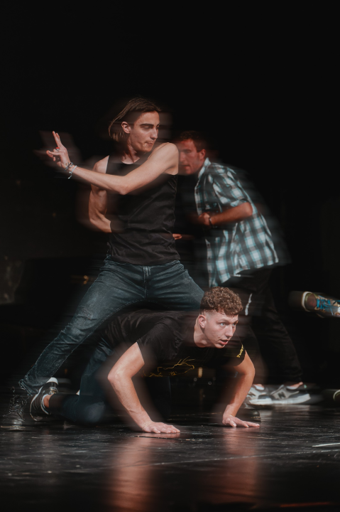 Dramski studio oduševio još jednom: Kauboji su do suza nasmijali rasprodano kazalište!