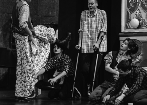 Fotografija 16 - Dramski studio oduševio još jednom: Kauboji su do suza nasmijali rasprodano kazalište!