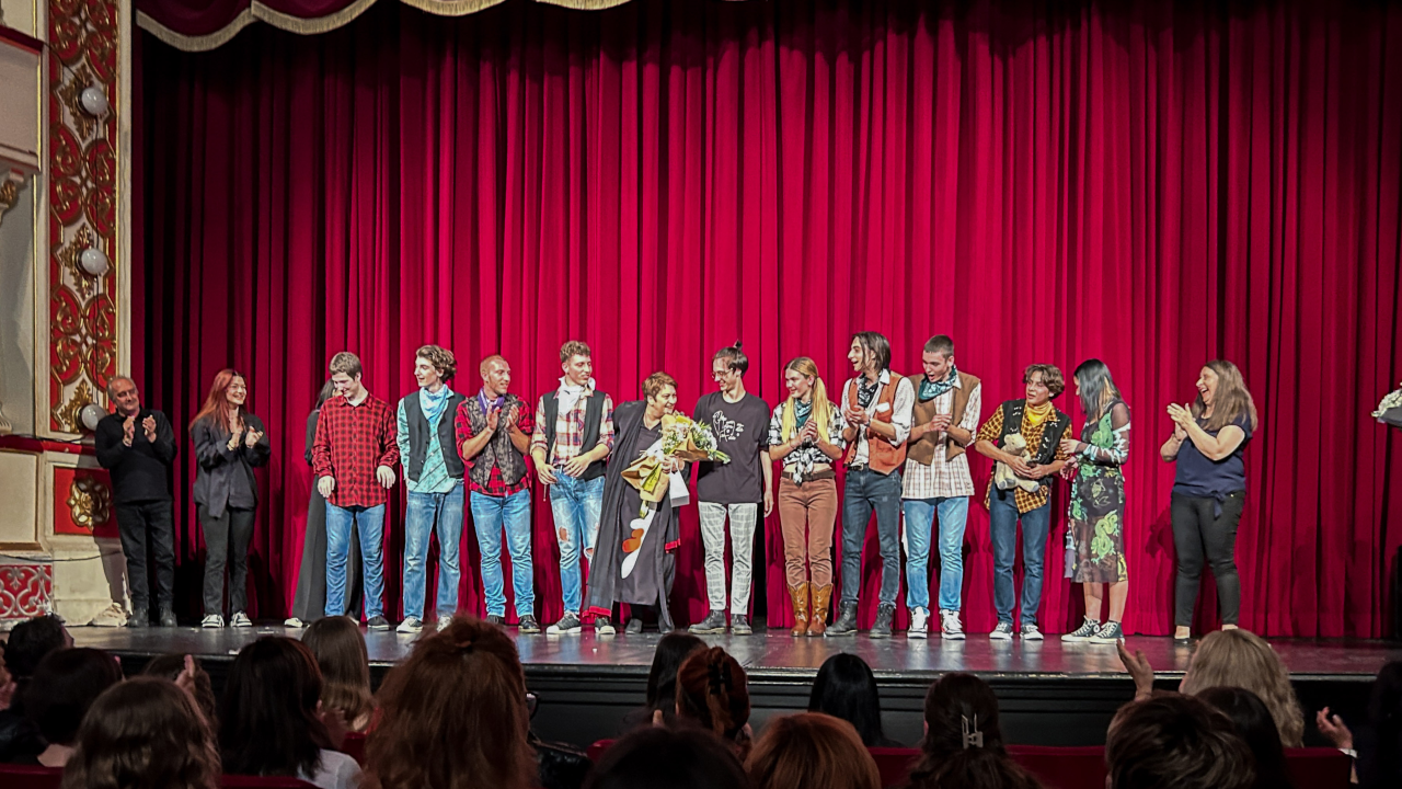 Dramski studio oduševio još jednom: Kauboji su do suza nasmijali rasprodano kazalište!