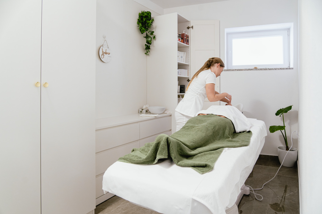 Zagorka Sara preselila se u Šibenik i otvorila Golden wellness salon!