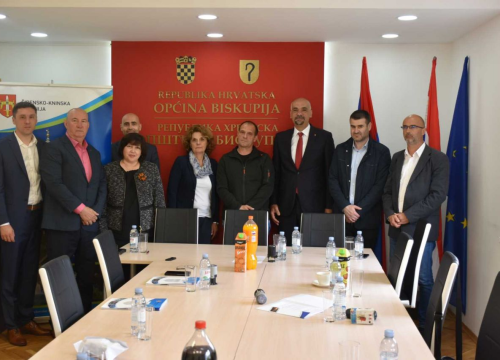 Župan u Biskupiji potpisao ugovore za razvoj infrastrukture i ujednačavanje životnog standarda