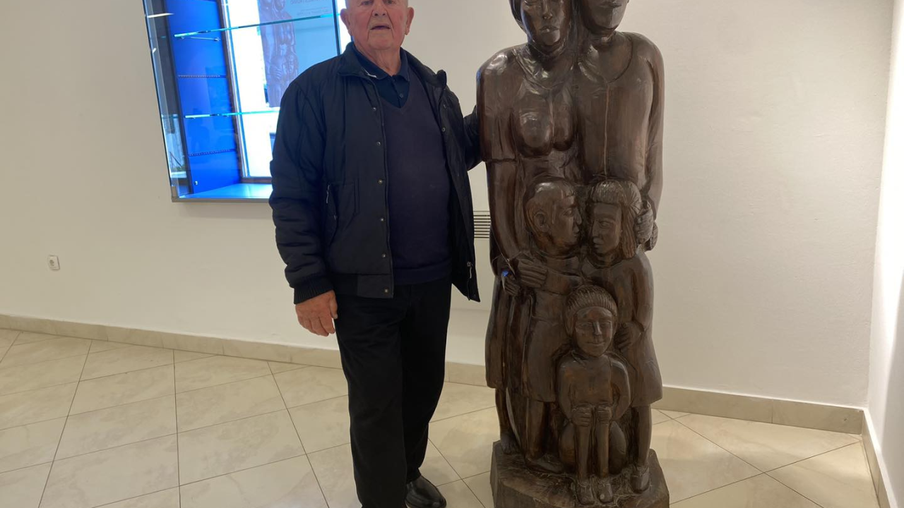 Petar Meštrović  je samouki kipar iz Otavica i dokaz da ima nešto u tim genima