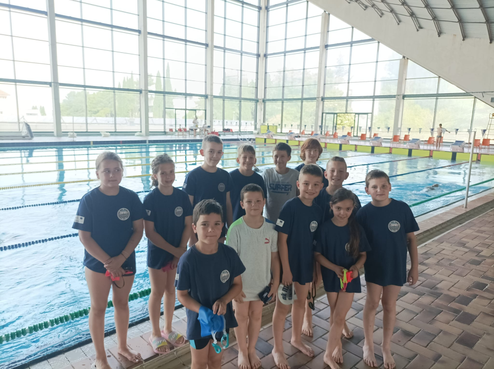 Uspjeh Plivačkog kluba 'More': Do medalja doplivali Luna Kunčić, Mate Džepina i Petar Stegić