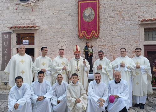 Fotografija 3 - Blagdan sv. Ante proslavljen u crkvi sv. Frane u Šibeniku