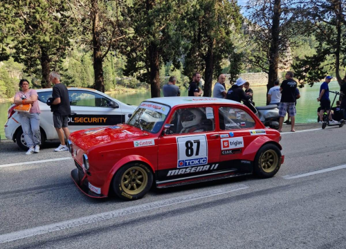 Fotografija 10 - Kninjanin Ivan Džepina obišao 158 hrvatskih vrhova, a na posljednjem je zaprosio djevojku