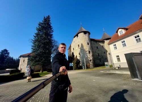 Fotografija 15 - Kninjanin Ivan Džepina obišao 158 hrvatskih vrhova, a na posljednjem je zaprosio djevojku
