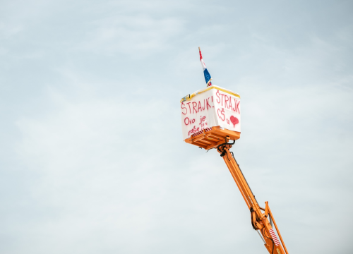 Fotografija 4 - Radnici Cesta Šibenik ustraju u štrajku: 'Direktor sigurno odlazi, sada je na županu da zaustavi ovu situaciju'