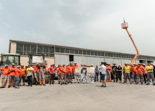 Fotografija 11 - Radnici Cesta Šibenik ustraju u štrajku: 'Direktor sigurno odlazi, sada je na županu da zaustavi ovu situaciju'