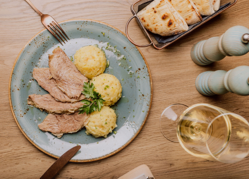 Fotografija 9 - 'Kod Starog' oduševite svoje nepce savršeno pripremljenim steakovima od Charolais govedine!