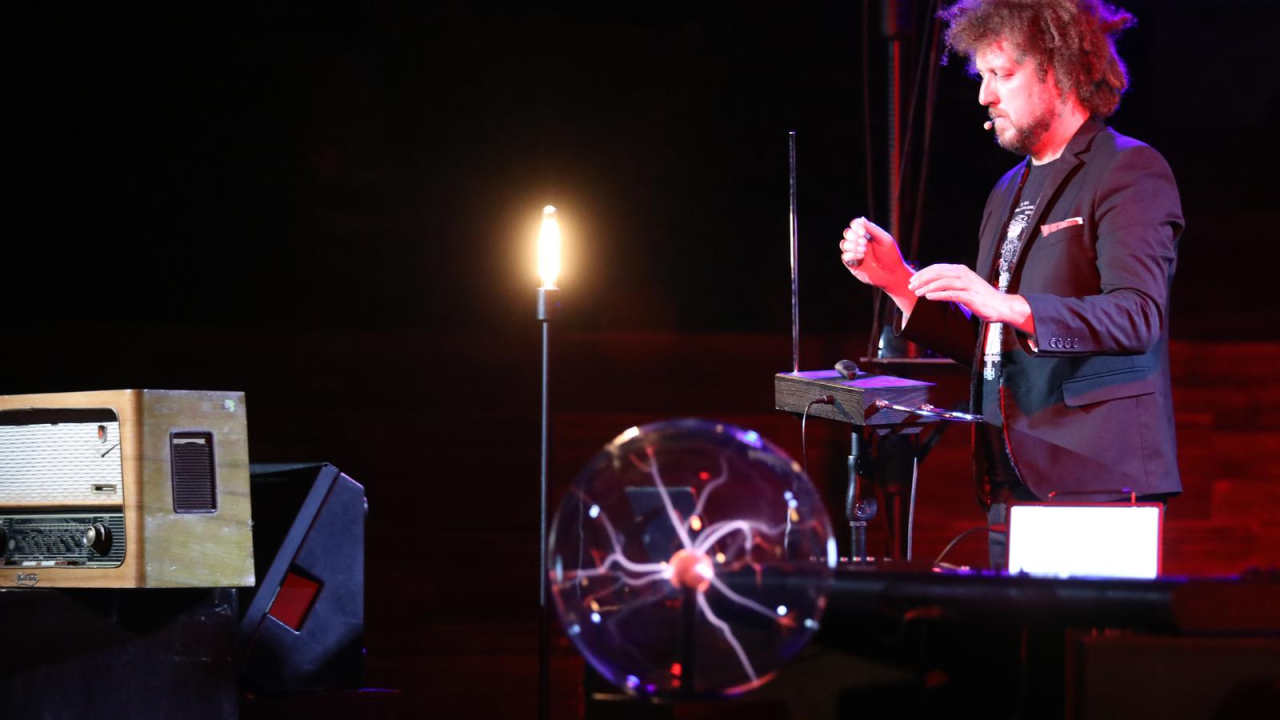 Zanimljivom predstavom na tvrđavi Barone obilježen rođendan Nikole Tesle