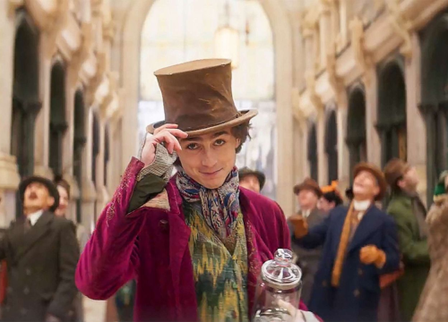 Timothée Chalamet je novi Willy Wonka: Objavljen trailer za prednastavak Charlija i tvornice čokolade