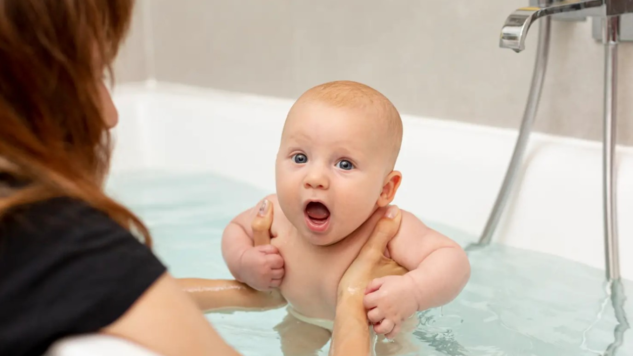 Kupanje beba: Koliko često je uopće potrebno i gdje najčešće griješimo?