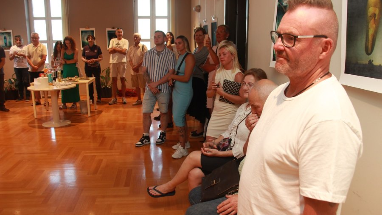 Šveđaninova ljubav prema Srimi i moru: Otvorena izložba fotografija Mikaela Perssona