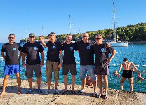 Fotografija 29 - Povijesna utakmica za Prvić Luku: Kako je vaterpolo uzburkao usnulu valu...