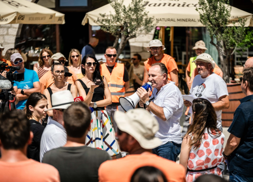 Fotografija 12 - Radnici Cesta Šibenik održali novi prosvjed: 'Župan uništava ovu tvrtku i ove ljude'