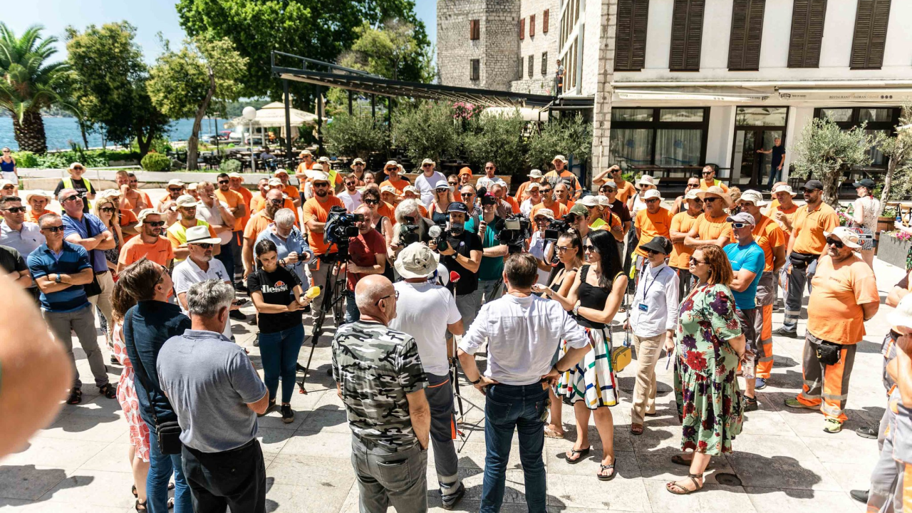 Radnici Cesta Šibenik održali novi prosvjed: 'Župan uništava ovu tvrtku i ove ljude'
