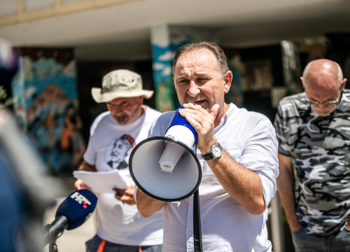 Fotografija 15 - Radnici Cesta Šibenik održali novi prosvjed: 'Župan uništava ovu tvrtku i ove ljude'