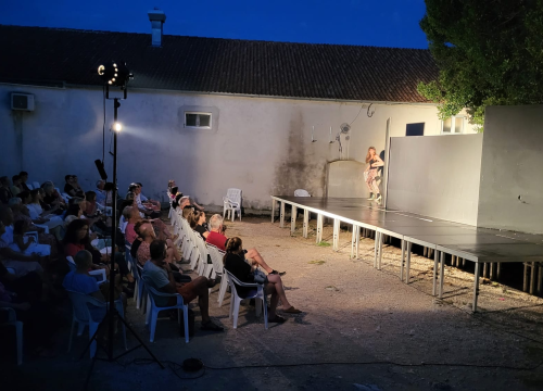 U Skradinu održan kazališni festival 'Glumište pod murvom'