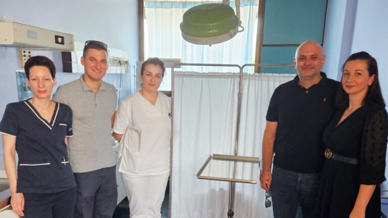 Organizator malonogometnog turnira 'Ante Grabić' donirao opremu bolnici 'Hrvatski ponos' u Kninu