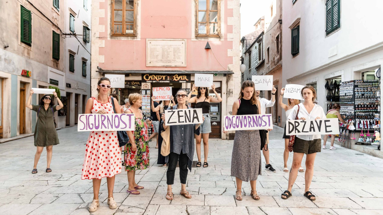 Šibenčanke se priključile prosvjedu protiv femicida: 'U Hrvatskoj je u zadnjih 20 godina ubijeno 400 žena'