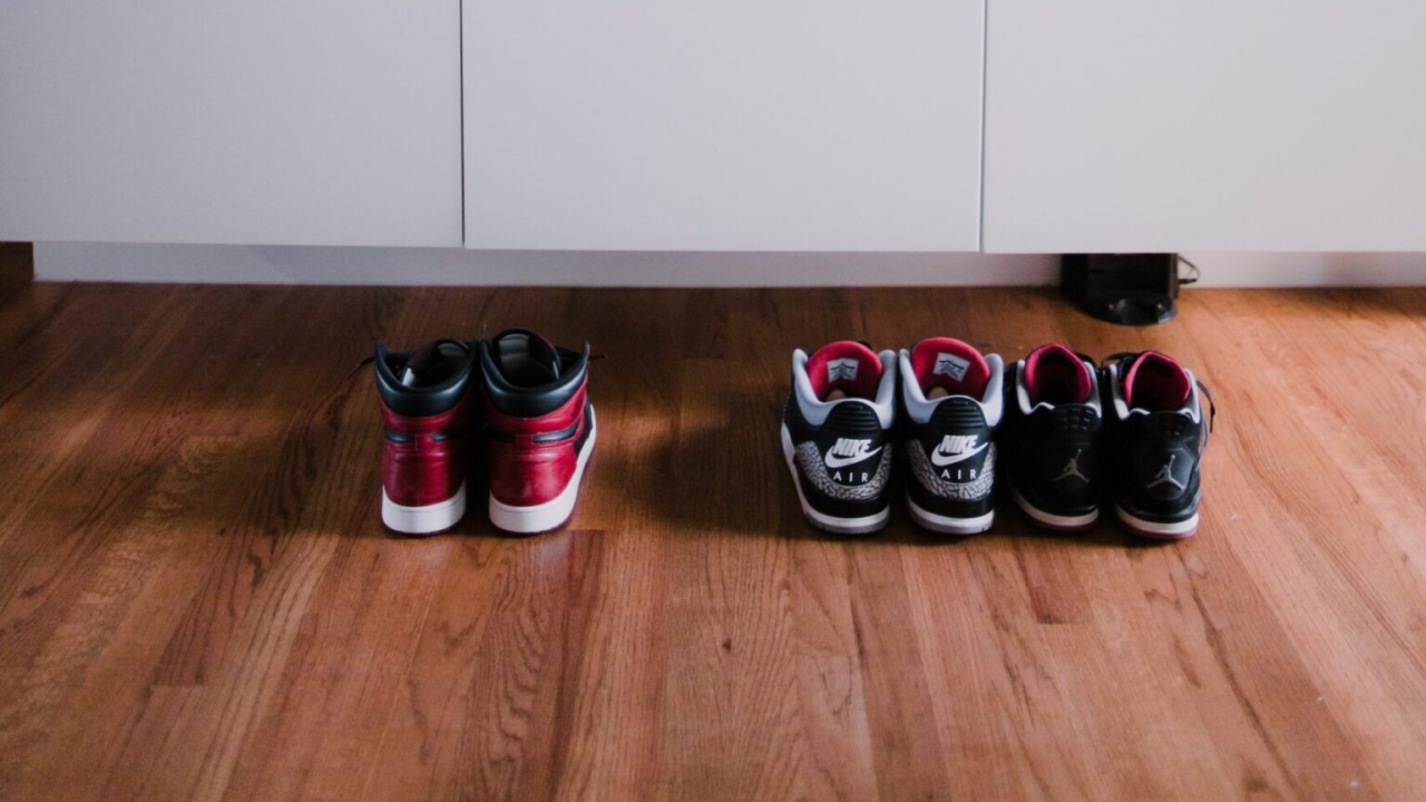 Treba li skidati cipele prije nego što ulazite u kuću