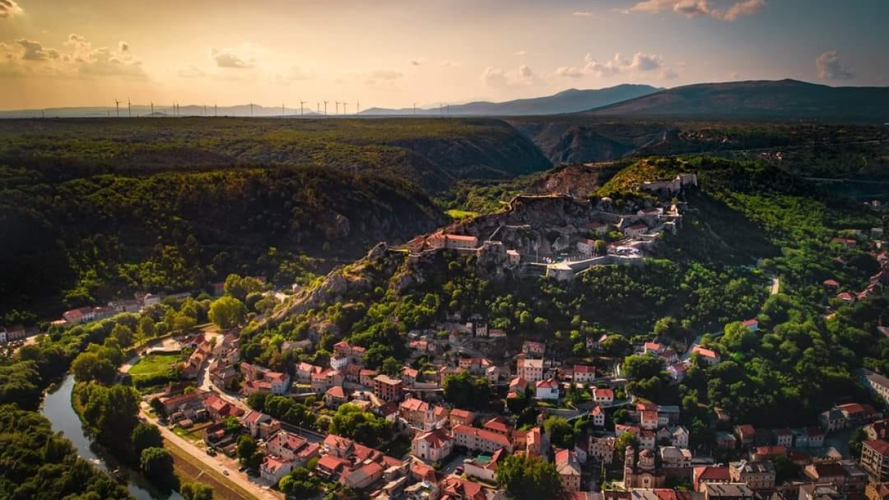 Iznimno uspješna sezona na Kninskoj tvrđavi: 'Svaka nova investicija doprinosi razvoju'