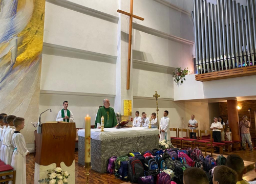 U župama Ražine i Ljubitovica blagoslovljene školske torbe i ruksaci