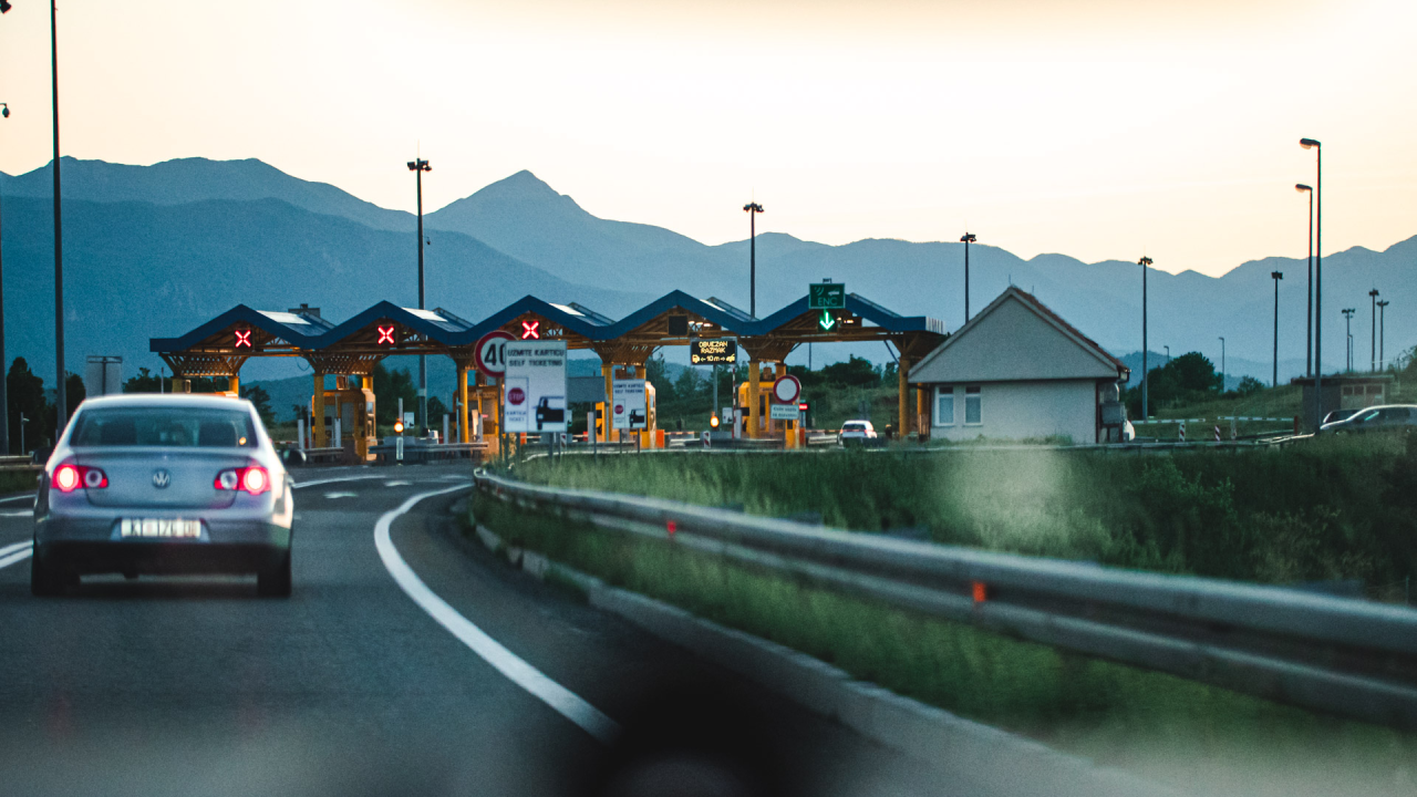 Na Jadranskoj magistrali zbog vjetra zabrane i ograničenja