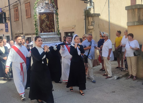 Fotografija 2 - U Skradinu proslavljen blagdan Male Gospe